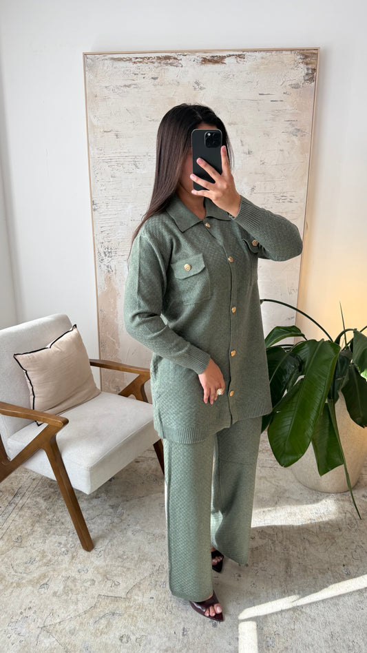 TWEEDELIGE GEBREIDE TWINSET GROEN