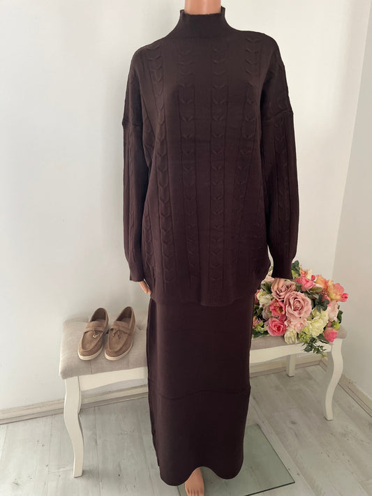 TWEEDELIGE SET BRUIN