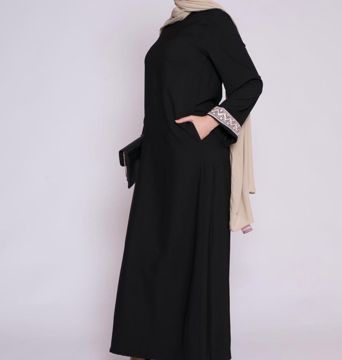 NOOR ABAYA ZWART