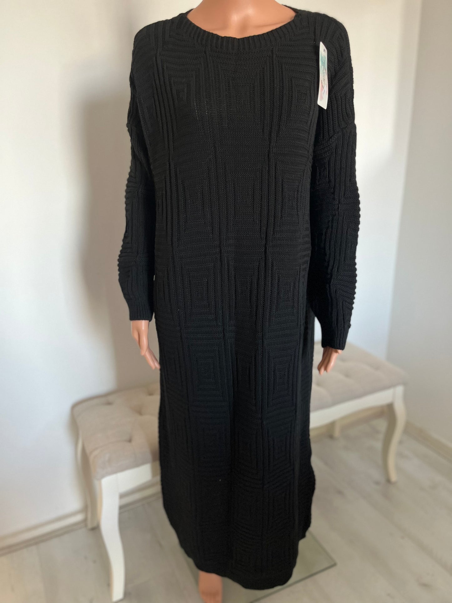 SANA OVERSIZED TRUI ZWART