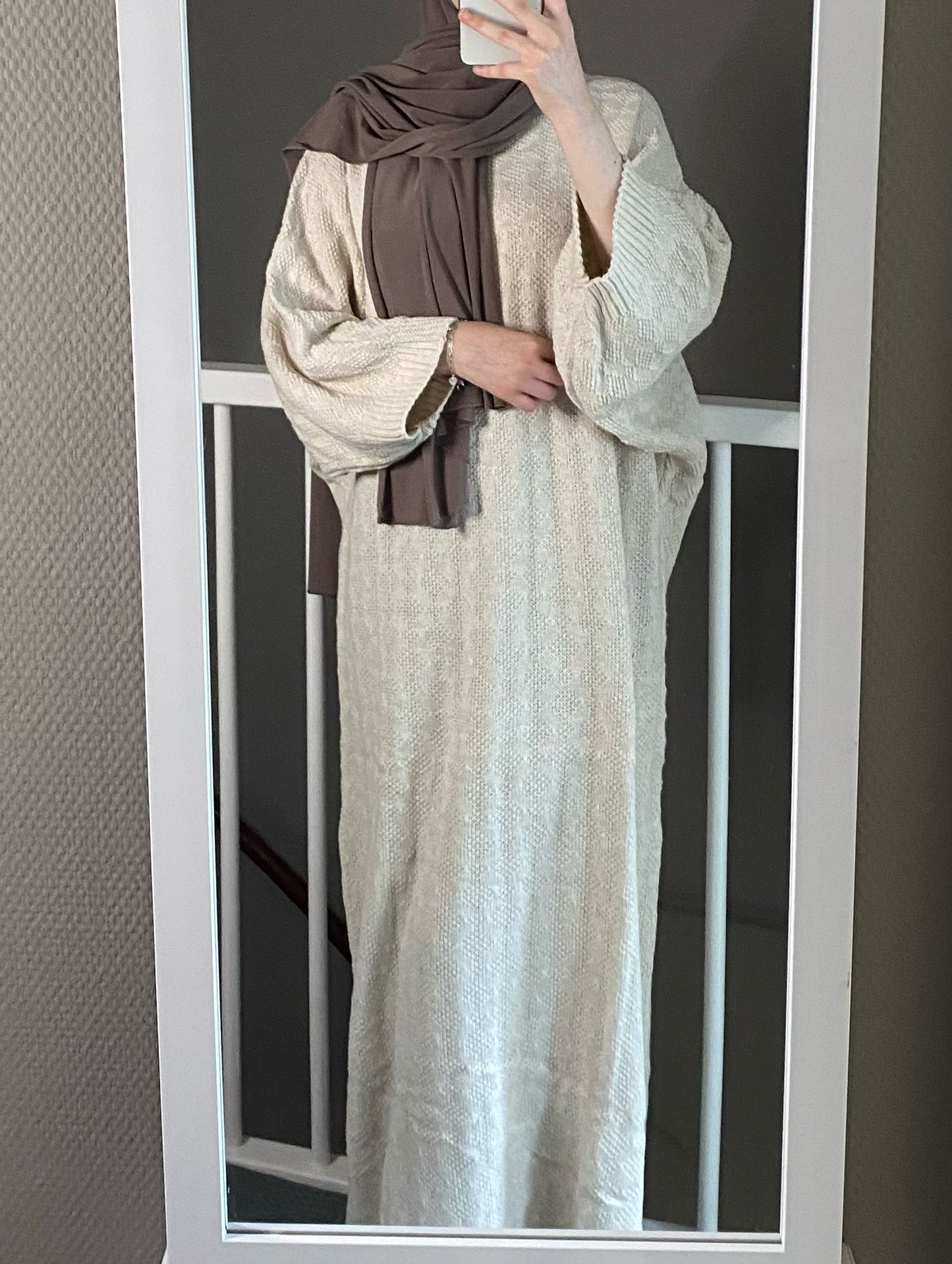 TESNIM WOLLEN LANGE TRUI