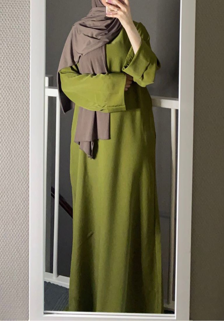 ISRA ABAYA PISTACHE