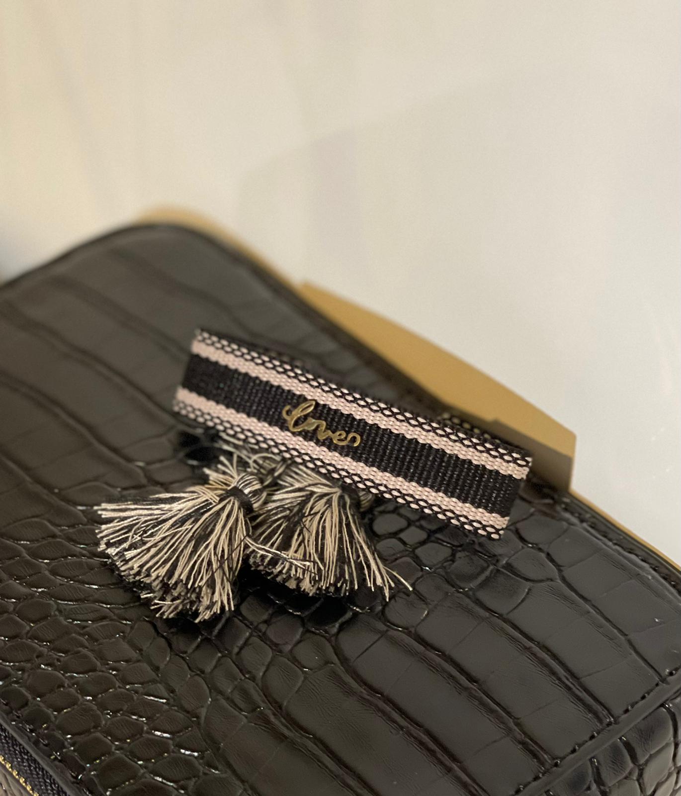 BOHEMIAN ARMBAND LOVE ZWART