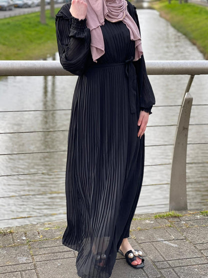ARWA MAXI JURK PLISSÉ ZWART